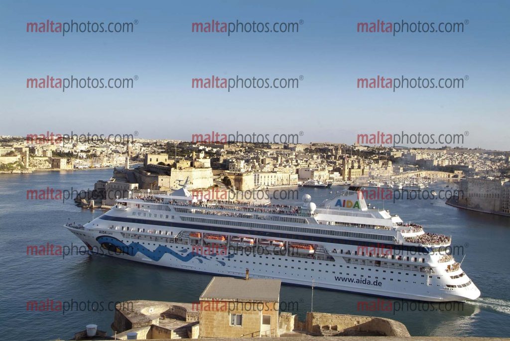 Cruiseliners Malta Grand Harbour Malta Photos