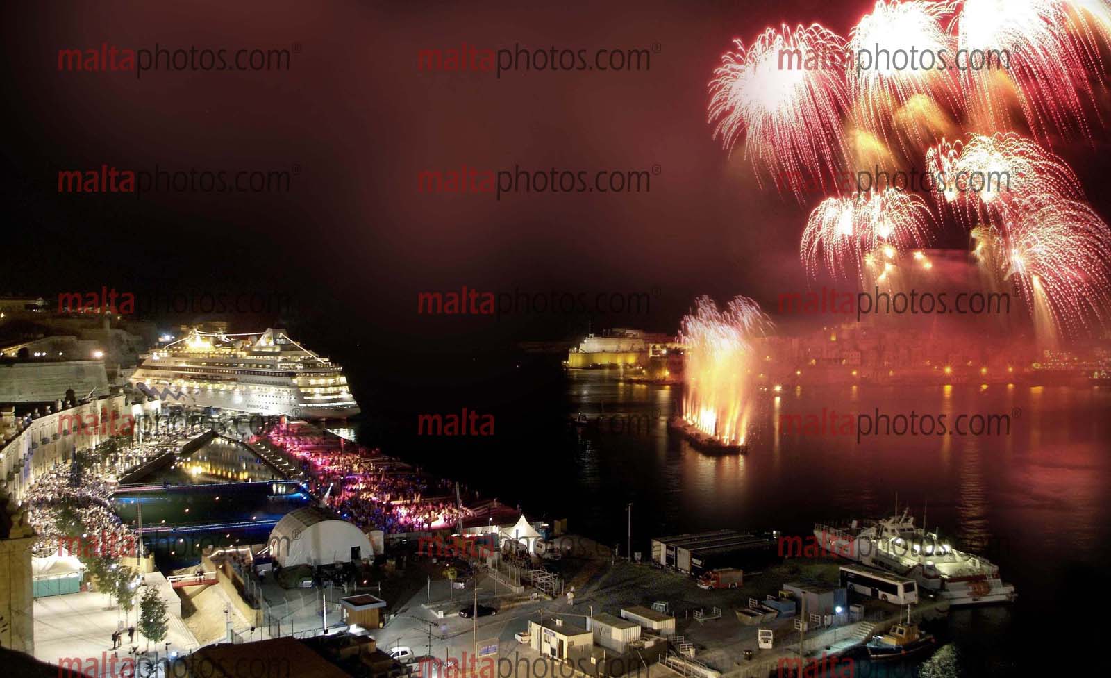 valletta harbour night cruise